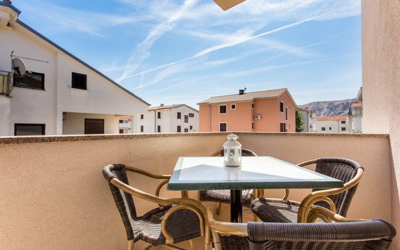 Apartments Mira Baska  Exterior photo